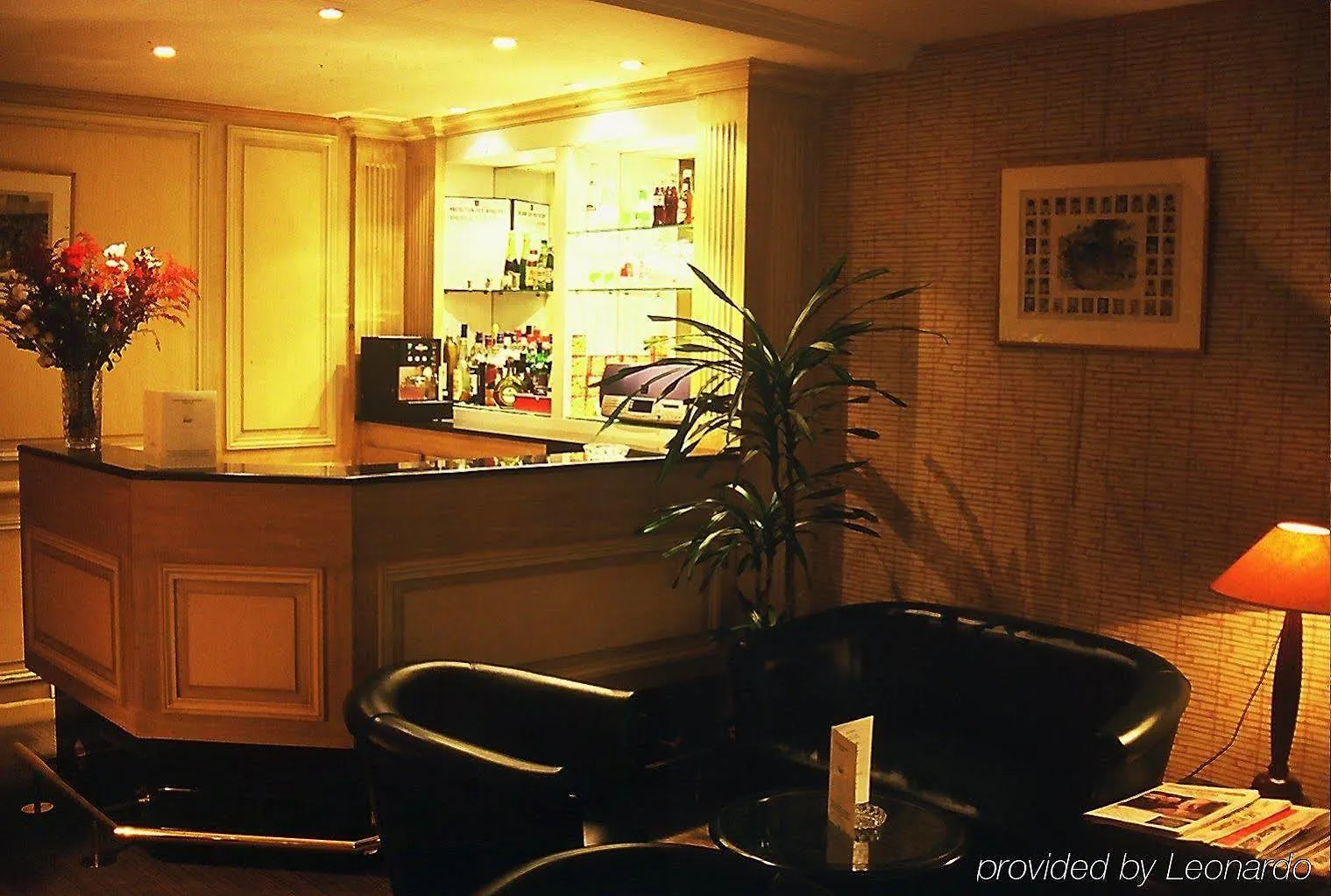 ****  Hotel Monceau Wagram Paris France