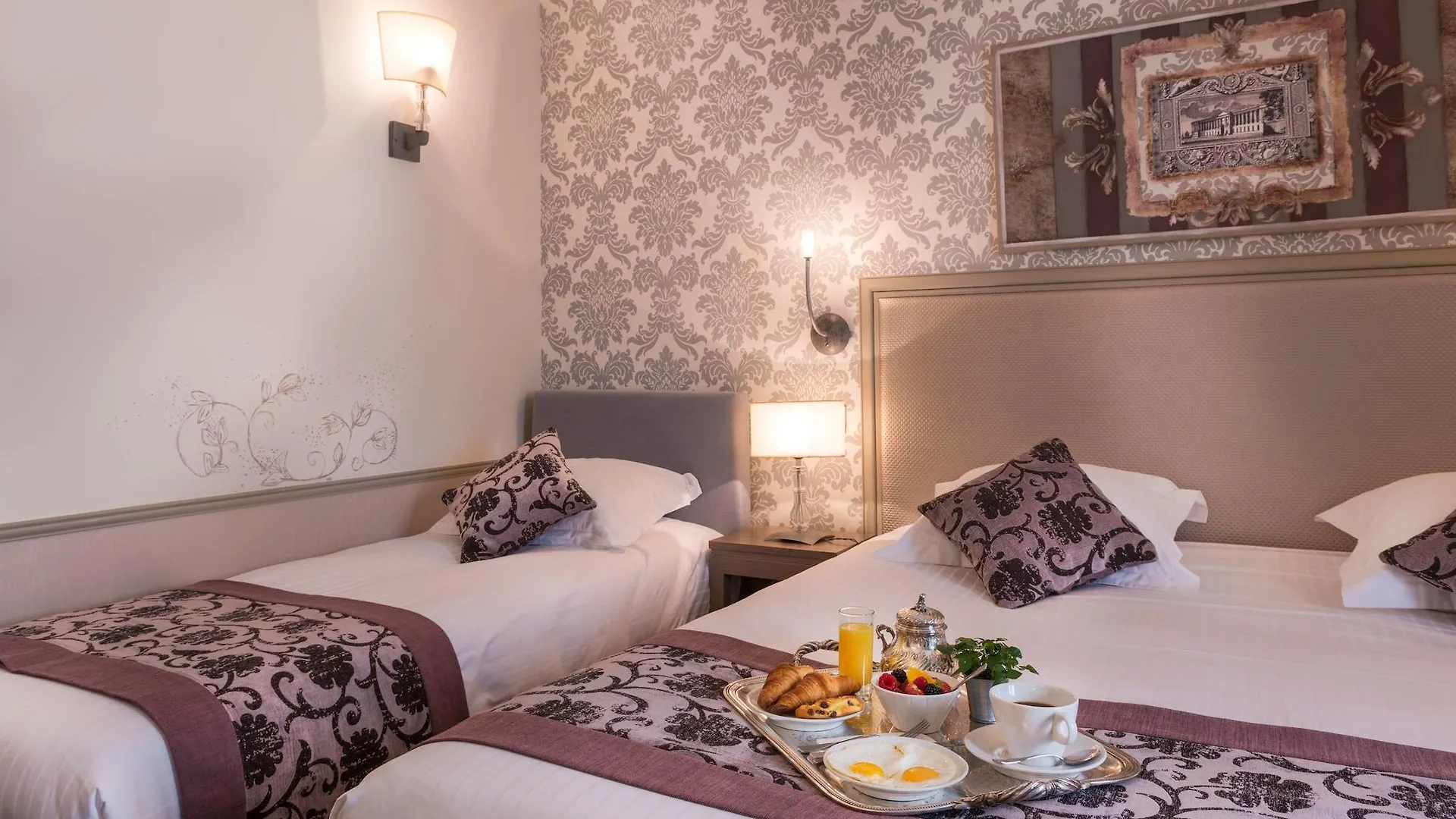 Hotel Monceau Wagram Paris 4*,